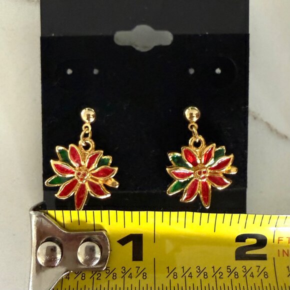 Christmas Earrings Bundle Reindeer Poinsettia Holiday Gold Tone 2 Pairs - Picture 4 of 6